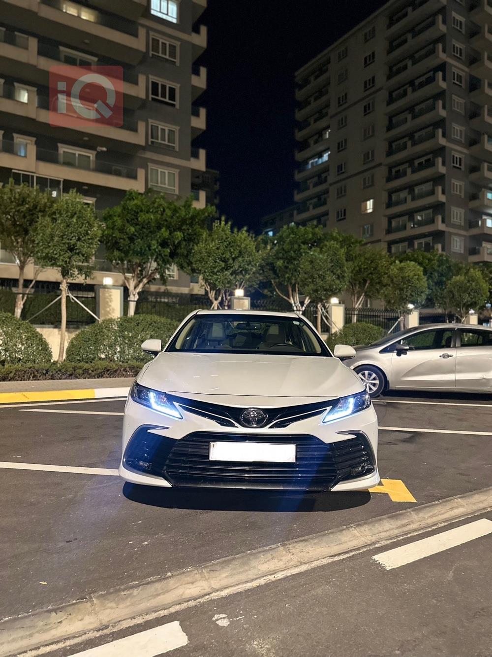 تۆیۆتا کامری